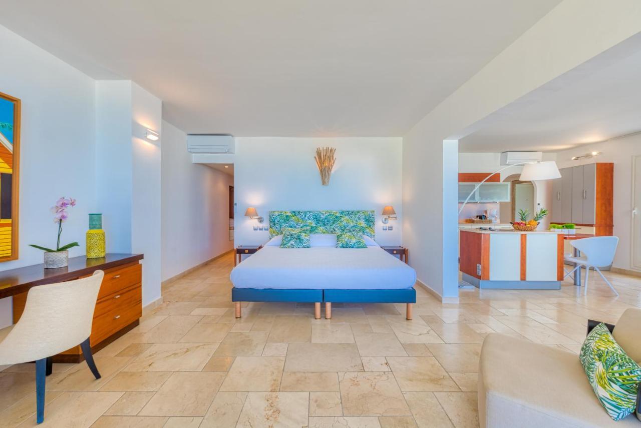 Le Domaine Anse Marcel Beach Resort מראה חיצוני תמונה
