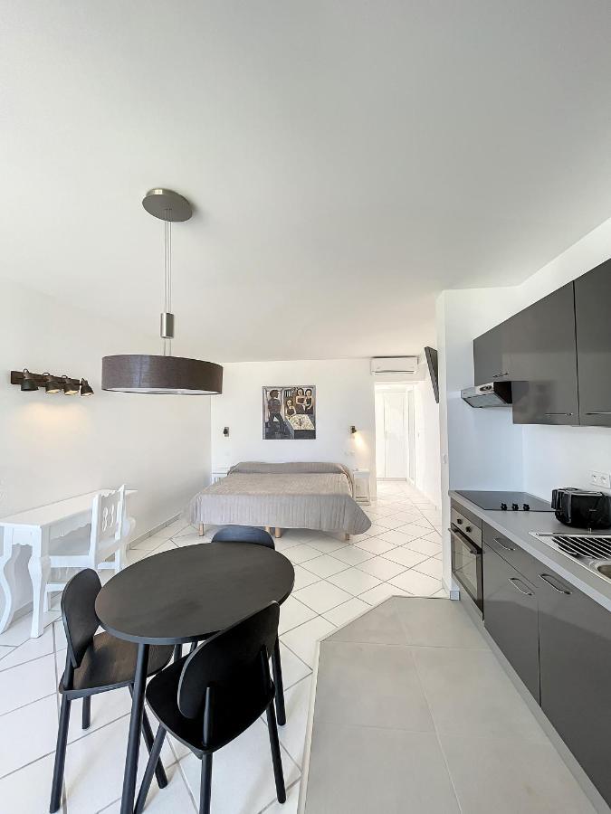 Le Domaine Anse Marcel Beach Resort מראה חיצוני תמונה