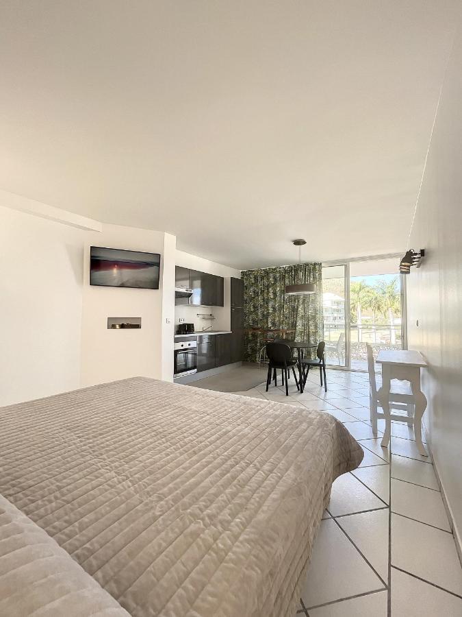 Le Domaine Anse Marcel Beach Resort מראה חיצוני תמונה