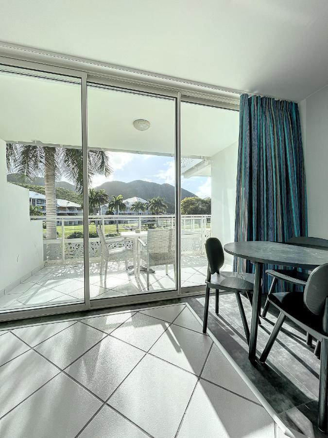 Le Domaine Anse Marcel Beach Resort מראה חיצוני תמונה
