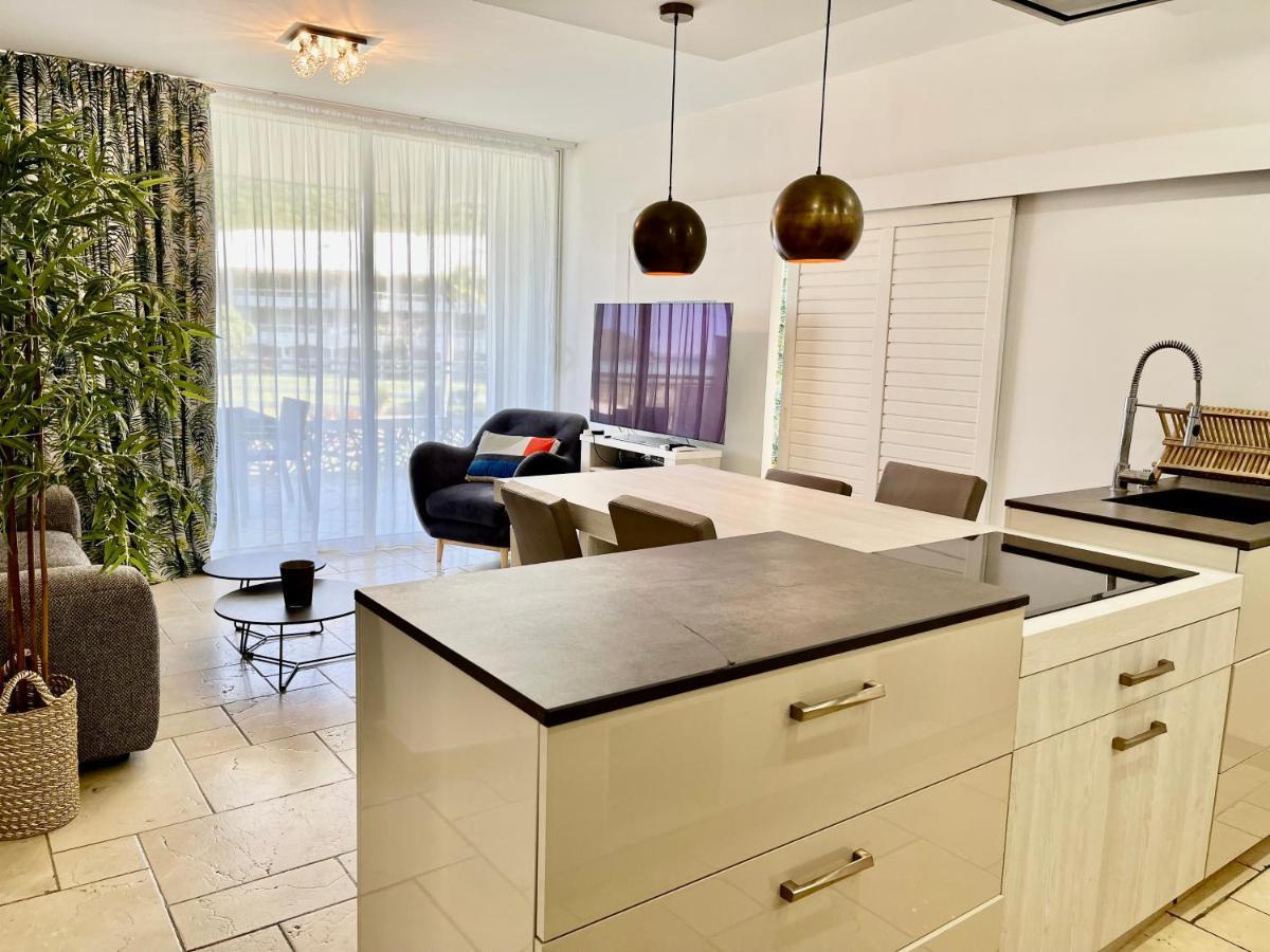 Le Domaine Anse Marcel Beach Resort מראה חיצוני תמונה