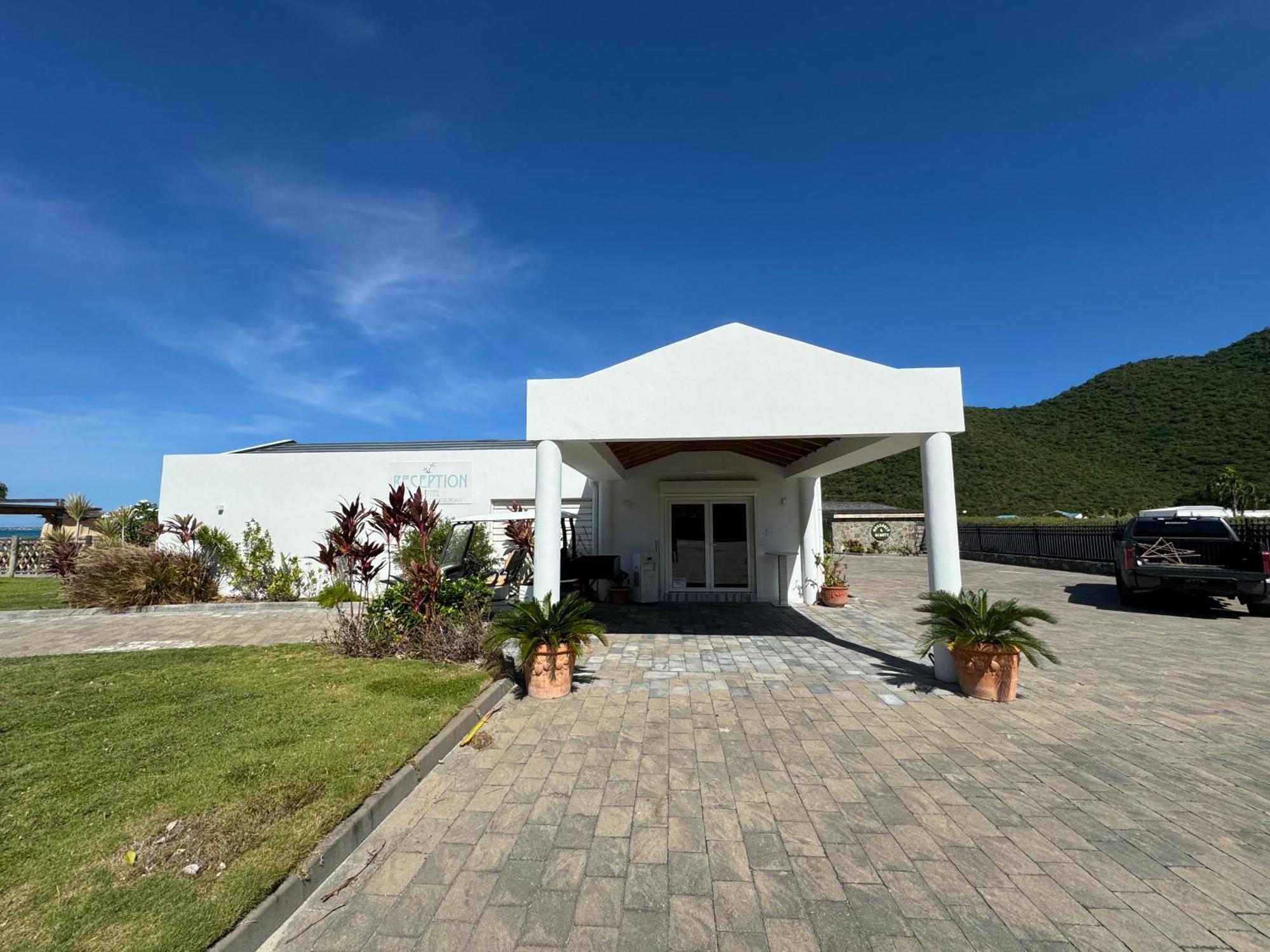 Le Domaine Anse Marcel Beach Resort מראה חיצוני תמונה
