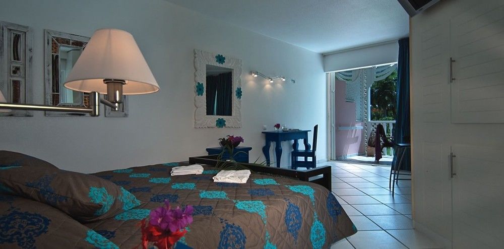 Le Domaine Anse Marcel Beach Resort מראה חיצוני תמונה