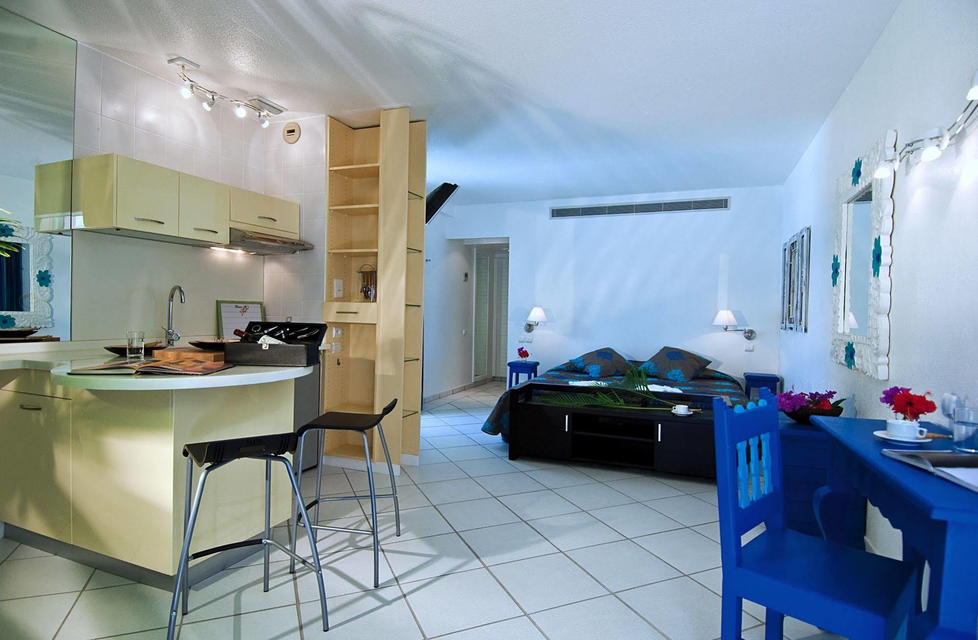 Le Domaine Anse Marcel Beach Resort מראה חיצוני תמונה